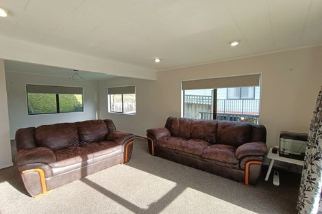 Photo of property in 20 Kerkwall Drive, Naenae, Lower Hutt, 5011