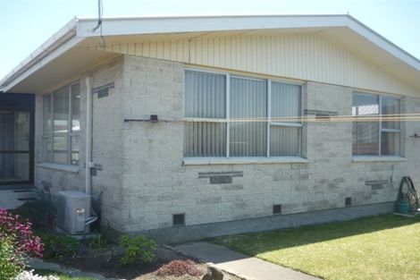 Photo of property in 2/90 Lincoln Road, Hillmorton, Christchurch, 8024