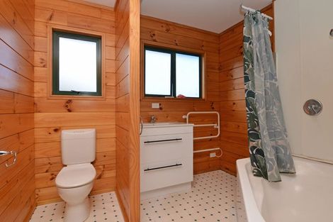 Photo of property in 74a Guadeloupe Crescent, Grenada Village, Wellington, 6037