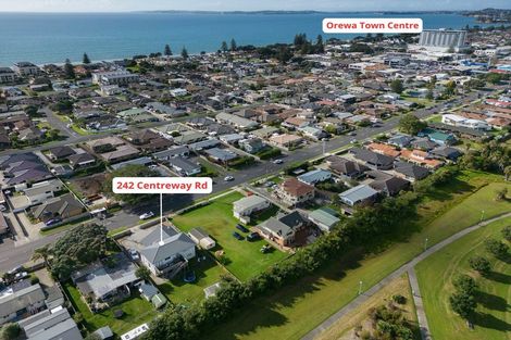 Photo of property in 242 Centreway Road, Orewa, 0931