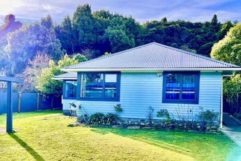 Photo of property in 45 Gillespies Road, Birchville, Upper Hutt, 5018