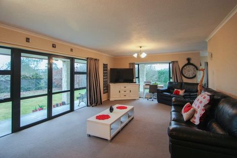 Photo of property in 17 Essex Street, Weston, Oamaru, 9401