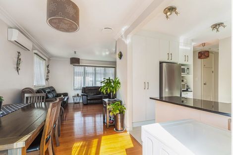 Photo of property in 49a Matipo Road, Te Atatu Peninsula, Auckland, 0610