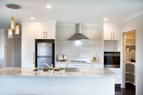 Photo of property in 10 Barrance Avenue, Rototuna North, 3210