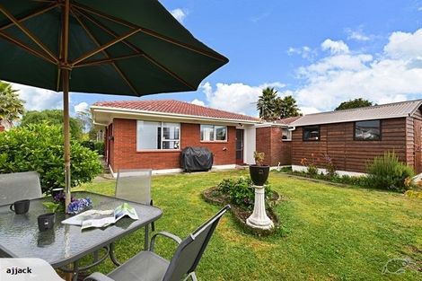 Photo of property in 11b Tatua Place, Conifer Grove, Takanini, 2112