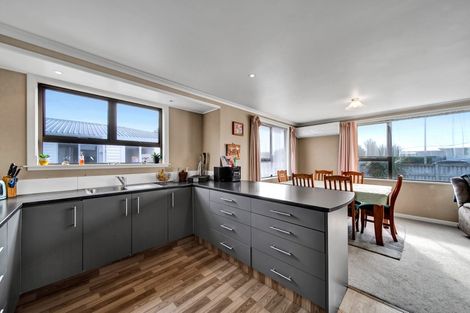 Photo of property in 13 Bone Crescent, Hawera, 4610