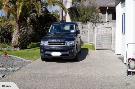 Photo of property in 1b Estuary Views, Shelly Park, Auckland, 2014