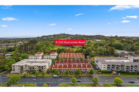 Photo of property in 4/126 Stancombe Road, Flat Bush, Auckland, 2016