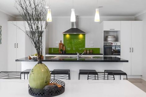 Photo of property in 174 Oteki Park Drive, Welcome Bay, Tauranga, 3112