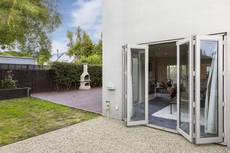 Photo of property in 2/745 Acacia Bay Road, Acacia Bay, Taupo, 3330