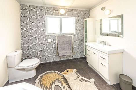 Photo of property in 10 D'arcy Road, Bastia Hill, Whanganui, 4500