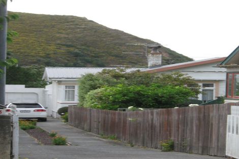 Photo of property in 153 Derwent Street, Island Bay, Wellington, 6023