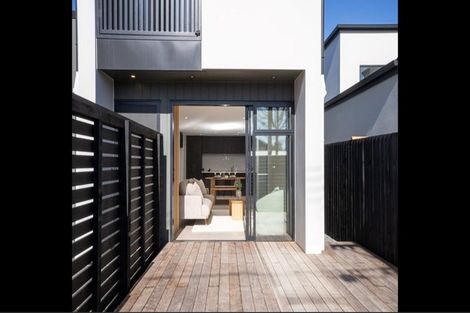 Photo of property in 120 Canon Street, Edgeware, Christchurch, 8013