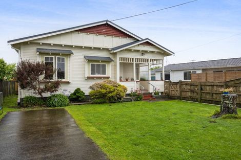 Photo of property in 10 Morrissey Street, Hawera, 4610