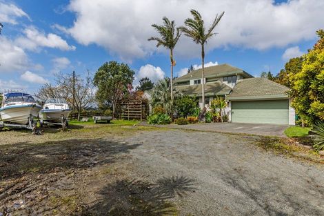 Photo of property in 26 Merewhira Road, Paremoremo, Albany, 0793