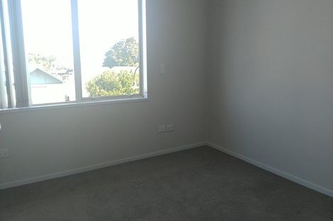 Photo of property in 33 Kirikiri Lane, East Tamaki, Auckland, 2013