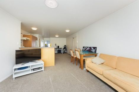 Photo of property in The Haven, 14/120 Beach Haven Road, Beach Haven, Auckland, 0626