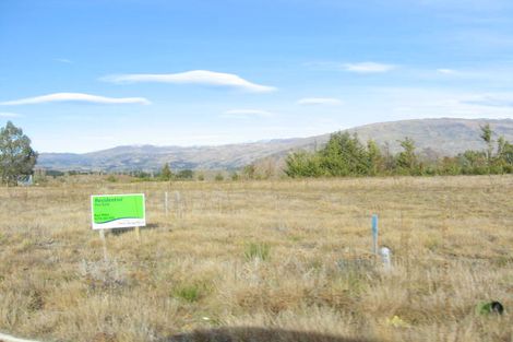 Photo of property in 10 Balneaves Lane, Albert Town, Wanaka, 9382