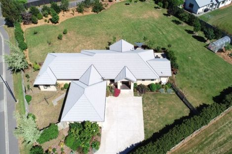 Photo of property in 2 Jacks Drive, West Melton, 7618