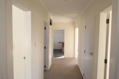 Photo of property in 6/154 Whites Line East, Waiwhetu, Lower Hutt, 5010