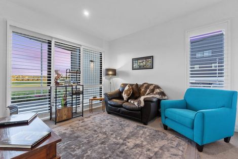 Photo of property in 22 Catalina Bay Drive, Hobsonville, Auckland, 0616