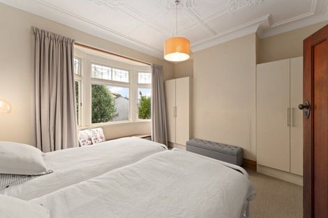 Photo of property in 144 Kenmure Road, Kenmure, Dunedin, 9011