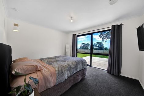 Photo of property in 216 Upland Road, Tarurutangi, New Plymouth, 4372