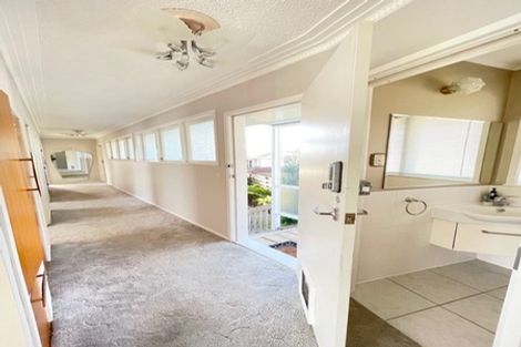 Photo of property in 11 Gilliam Street, New Lynn, Auckland, 0600