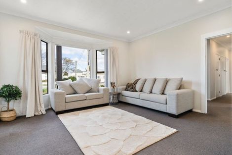 Photo of property in 4 Mckenzie Terrace, Carterton, 5713