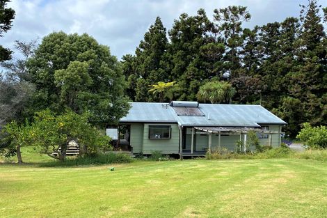 Photo of property in 1 Glenbervie Crescent, Massey, Auckland, 0614
