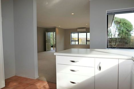 Photo of property in 17a Beachwater Grove, Paraparaumu Beach, Paraparaumu, 5032