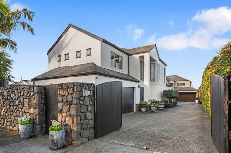 Photo of property in 1/13 Milford Road, Milford, Auckland, 0620