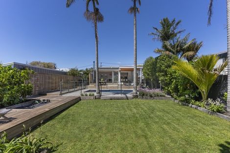 Photo of property in 30 Edgars Road, Westmere, Auckland, 1022