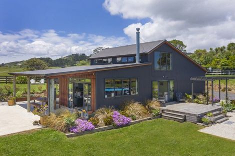 Photo of property in 239 Hills Road, Raglan, 3295