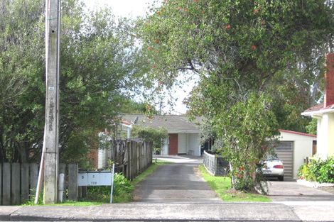 Photo of property in 1/729 Te Atatu Road, Te Atatu Peninsula, Auckland, 0610