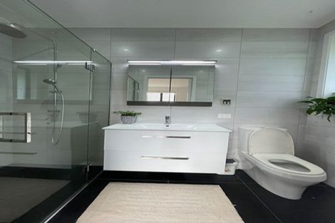 Photo of property in 8 Bellamont Street, Kumeu, 0810