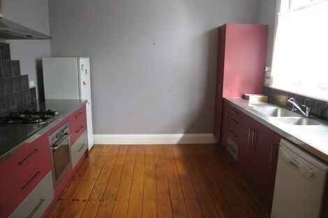 Photo of property in 20 Oxford Street, Hokowhitu, Palmerston North, 4410