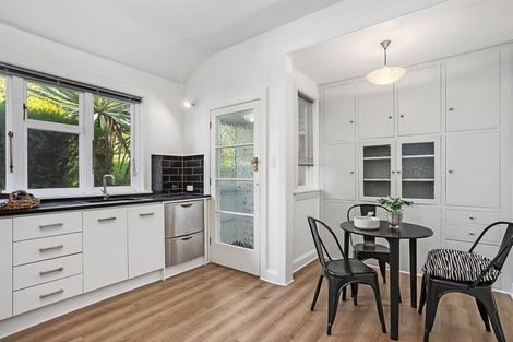 Photo of property in 2a Merlewood Avenue, Cashmere, Christchurch, 8022