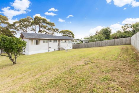 Photo of property in 18 St Catherine Crescent, West Harbour, Auckland, 0618