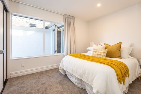 Photo of property in 27 Creese Place, Redwood, Christchurch, 8051