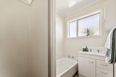Photo of property in 27 Penton Road, Stanmore Bay, Whangaparaoa, 0932