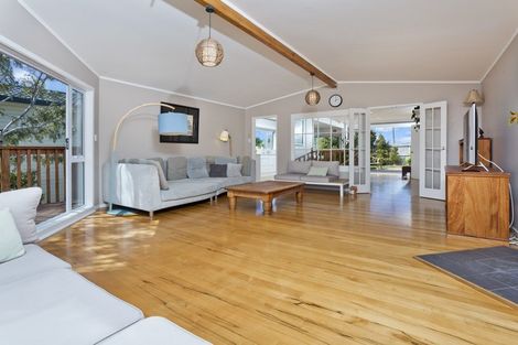 Photo of property in 20 Deep Creek Road, Torbay, Auckland, 0630