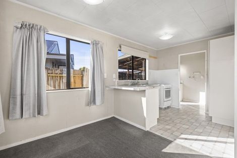 Photo of property in 28b Chelmarsh Place, Highbury, Palmerston North, 4412