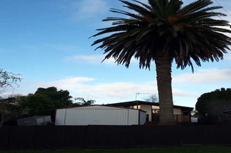 Photo of property in 23 Rambler Crescent, Beach Haven, Auckland, 0626