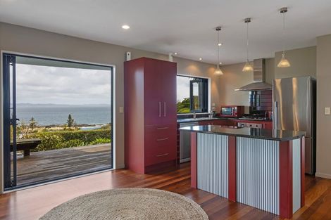 Photo of property in 9 Dudley Crescent, Cable Bay, 0420