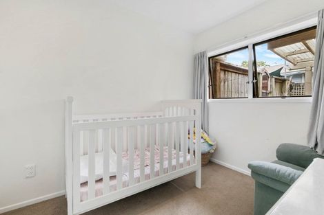 Photo of property in 2/30 Uppingham Crescent, Hillcrest, Auckland, 0627