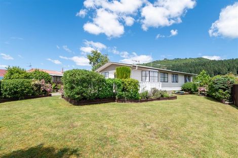 Photo of property in 14 Chapman Place, Fairy Springs, Rotorua, 3015