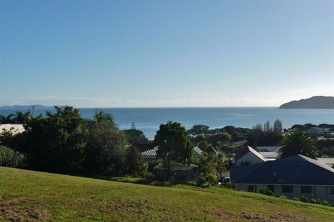 Photo of property in 13 Christine Drive, Coopers Beach, 0420