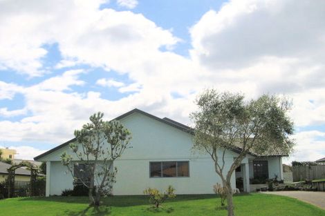 Photo of property in 18 Longview Drive, Papamoa Beach, Papamoa, 3118