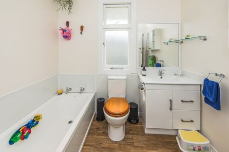 Photo of property in 35 Surrey Road, Springvale, Whanganui, 4501